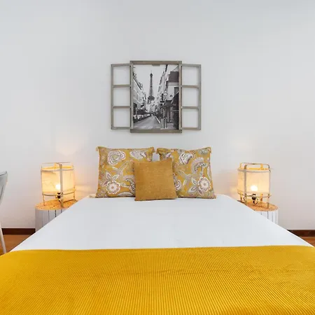 Whome Modern Luxury In Lisbon's Historic Center Апартаменти Лісабон