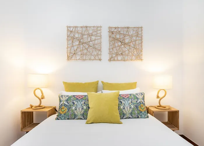 Whome Modern Luxury In Lisbon's Historic Center شقة *